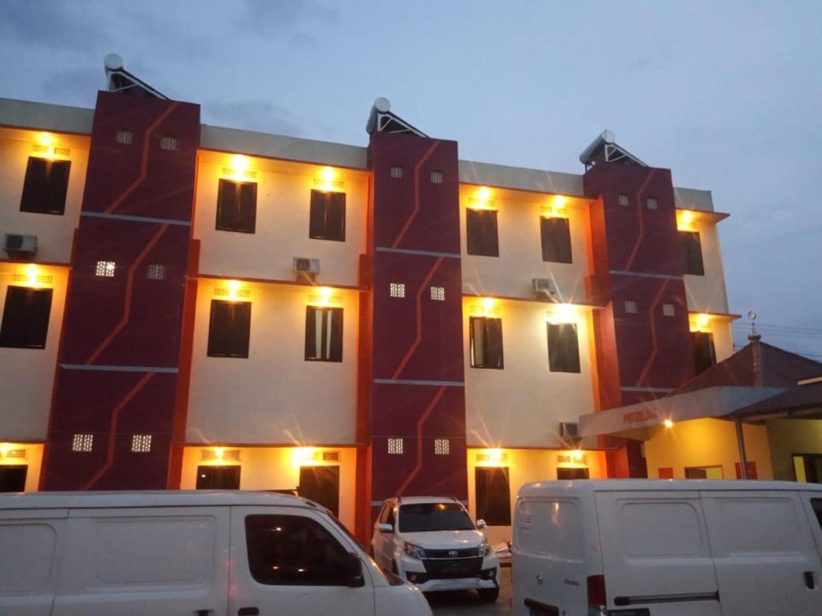 Oyo 3373 Favour Hotel Pagaralam Dış mekan fotoğraf