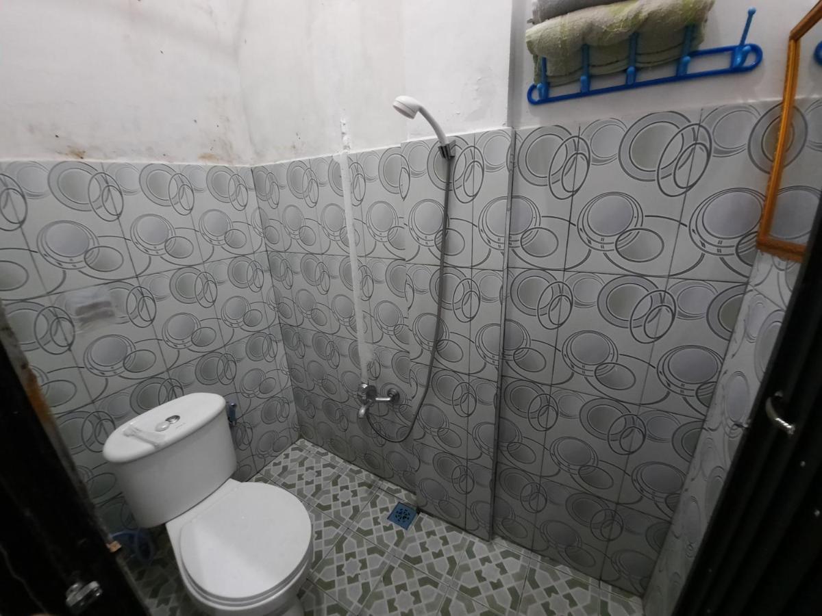 Oyo 3373 Favour Hotel Pagaralam Dış mekan fotoğraf