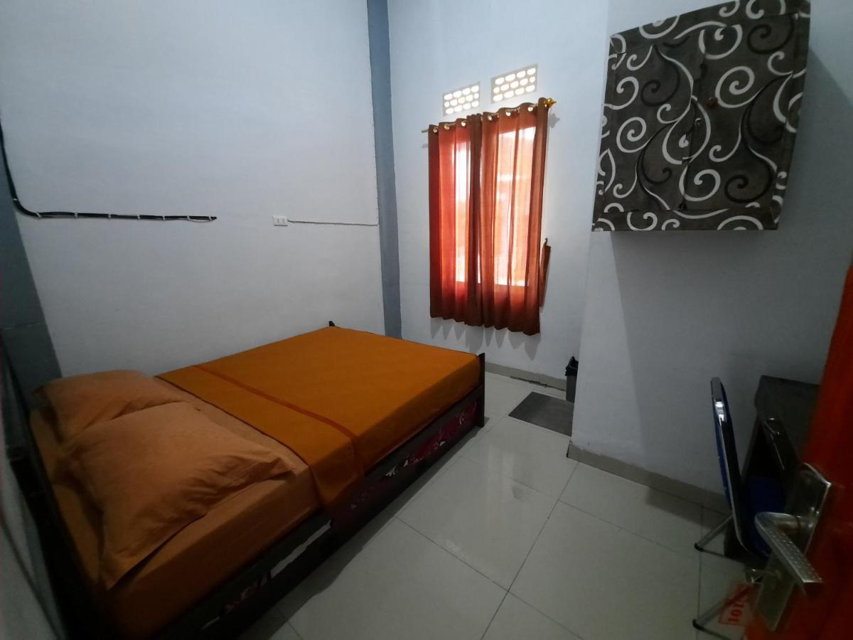 Oyo 3373 Favour Hotel Pagaralam Dış mekan fotoğraf