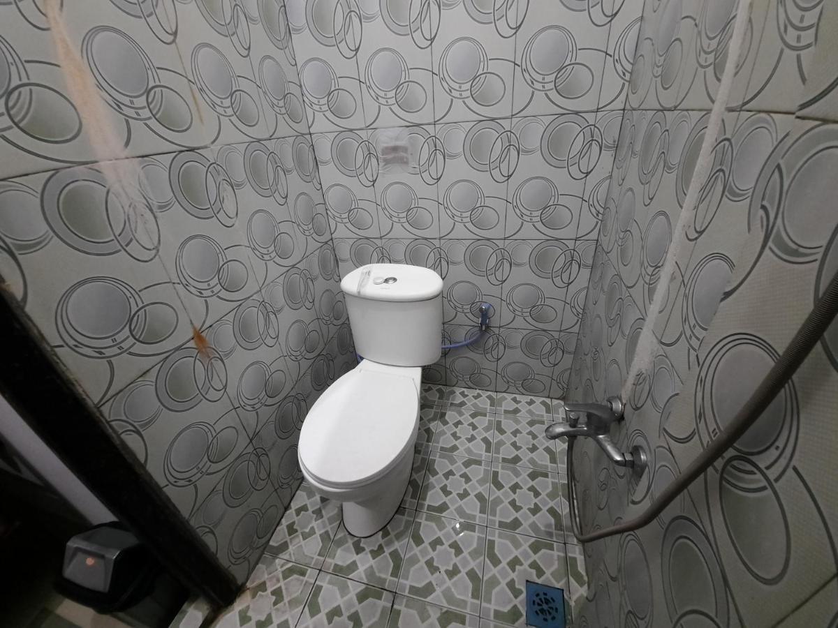 Oyo 3373 Favour Hotel Pagaralam Dış mekan fotoğraf