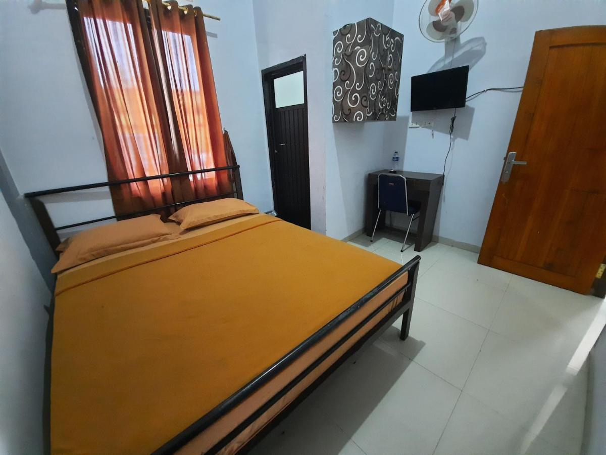 Oyo 3373 Favour Hotel Pagaralam Dış mekan fotoğraf