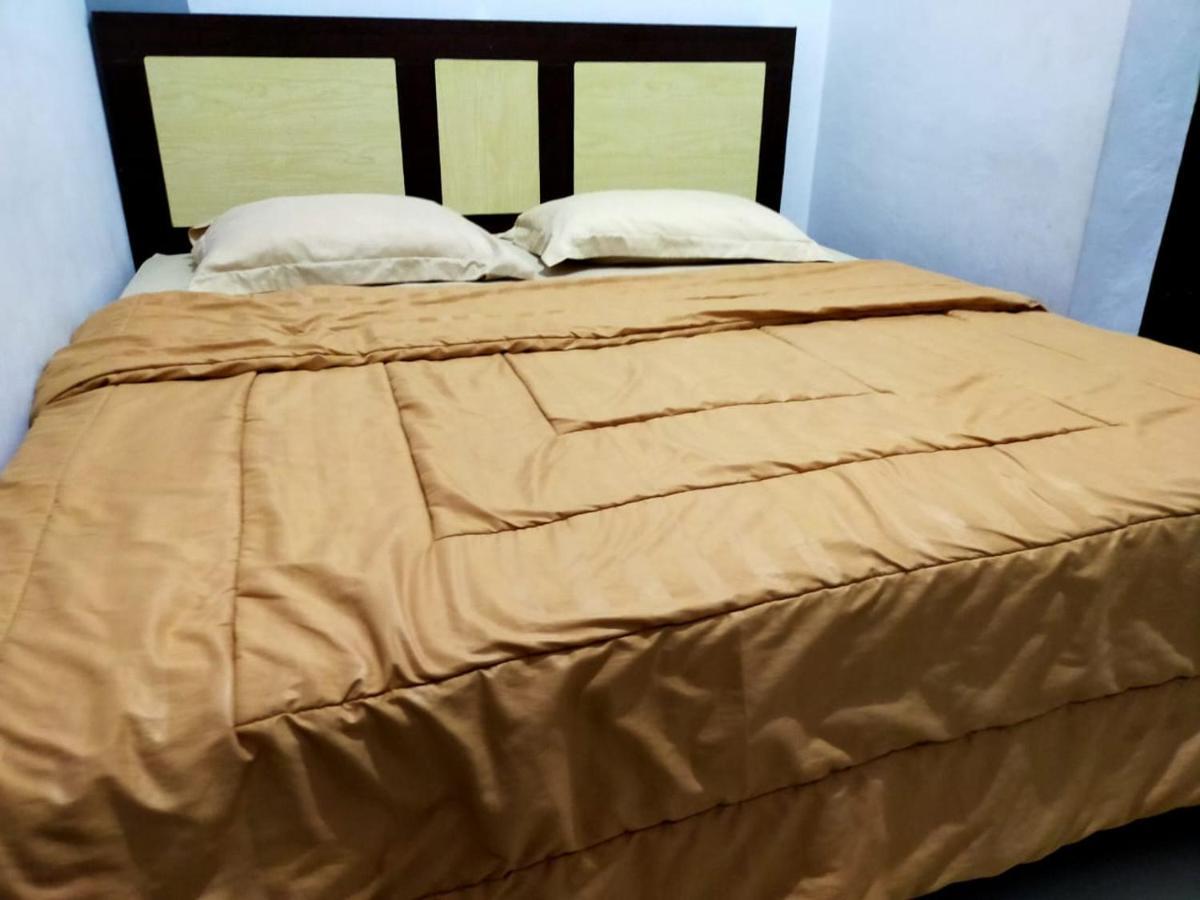 Oyo 3373 Favour Hotel Pagaralam Dış mekan fotoğraf